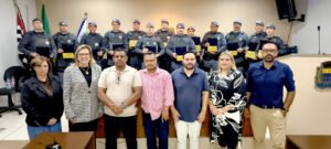 PMs recebem homenagem da Câmara